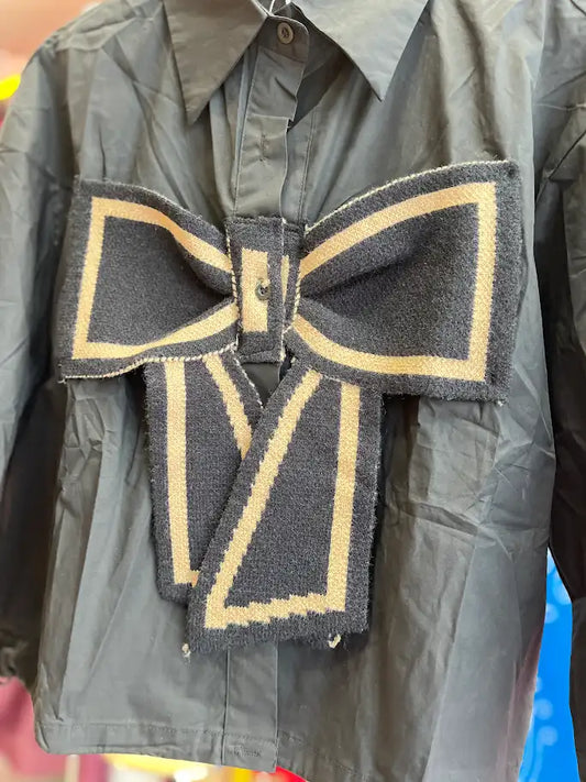 BOW BLACK SHIRT